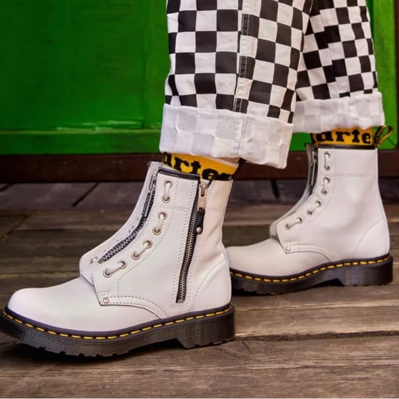Dr. Martens 1460 Twin Zip White sendal Boot - Picture 2 of 10
